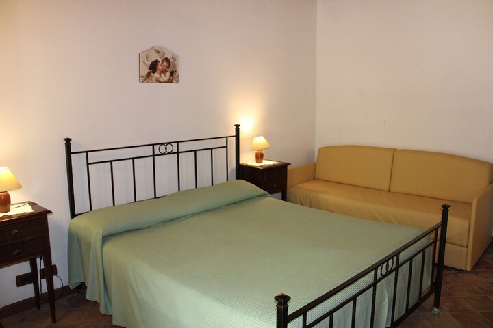 Room 9 of 44