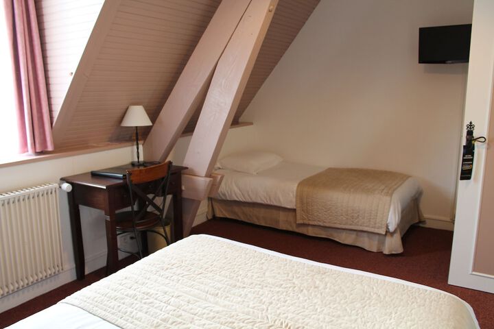 Room 7 of 46