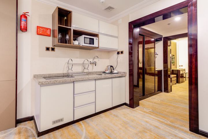 Room 45 of 83