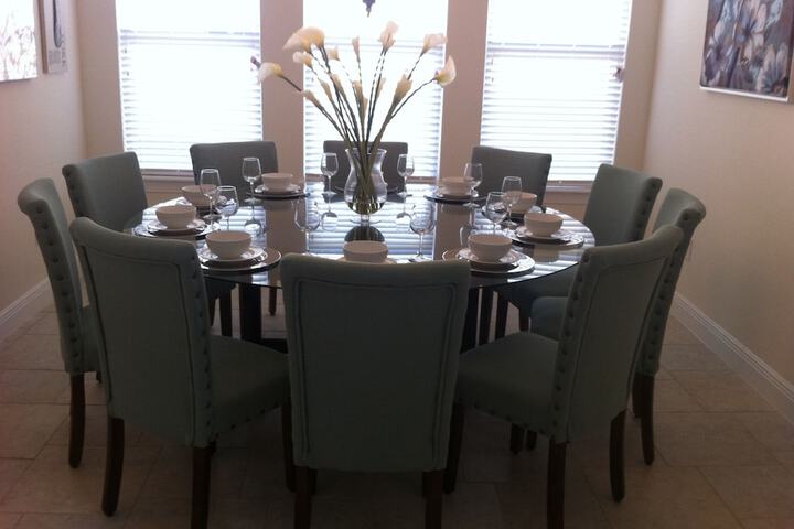 Dining 15 of 24