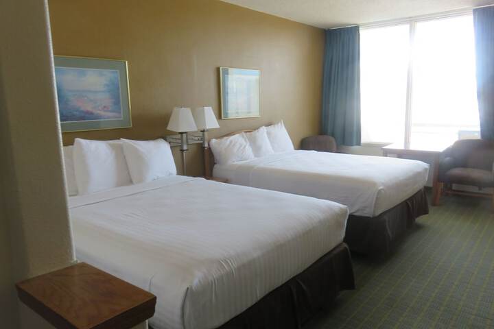 Pet Friendly 2 Queen Beds (5 of 14)