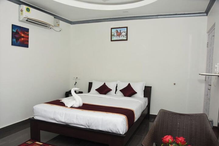 Room 6 of 40