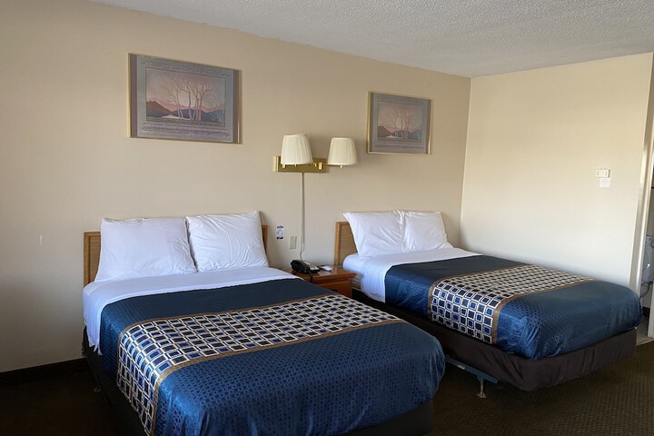 Room 10 of 20
