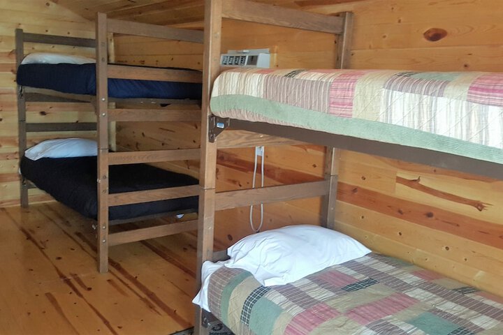 Room 33 of 109