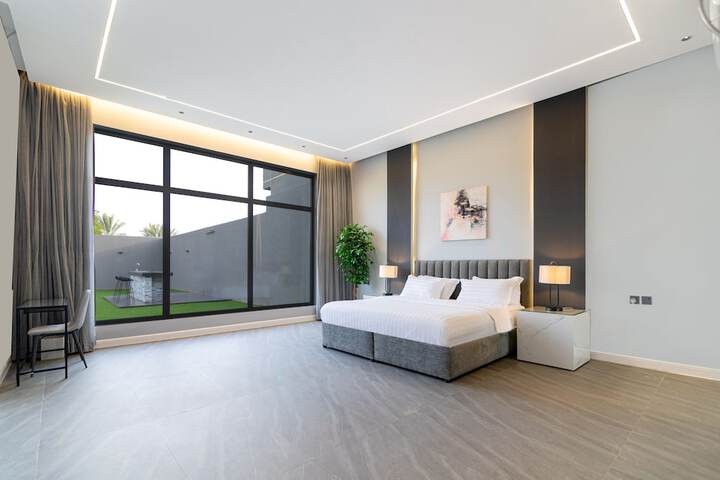 Room 3 of 30