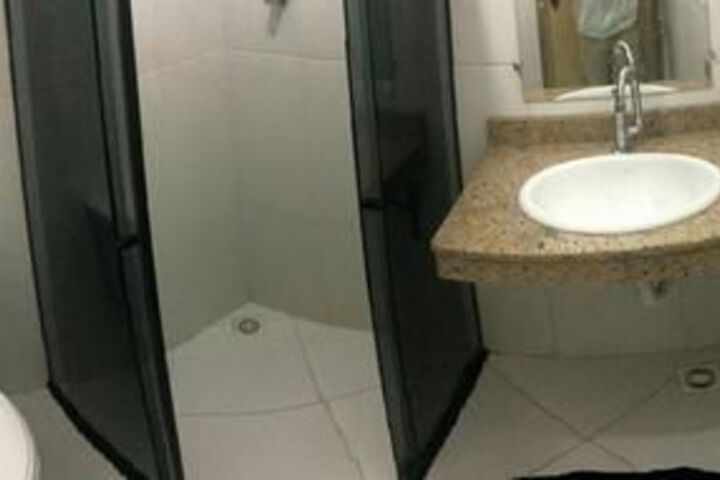 Room 3 of 20