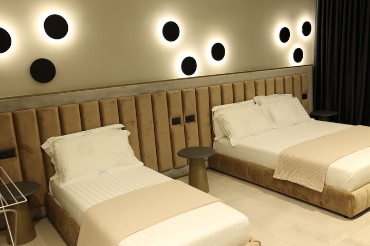 Room 32 of 88