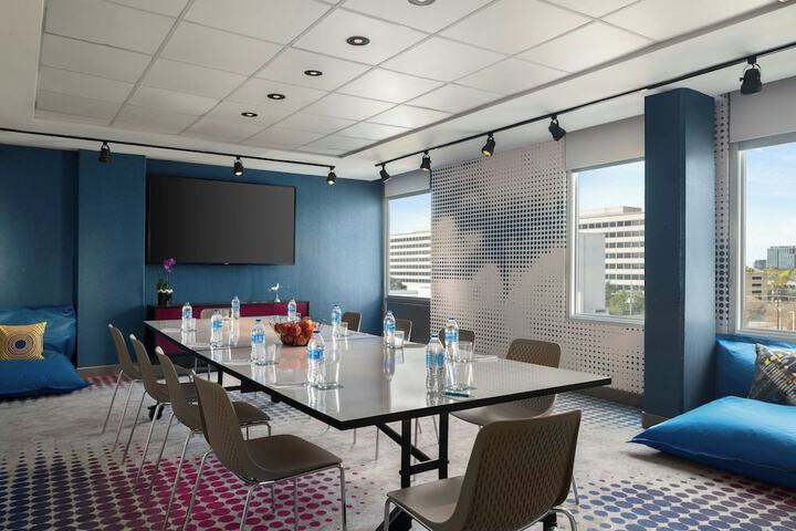 Meeting facility