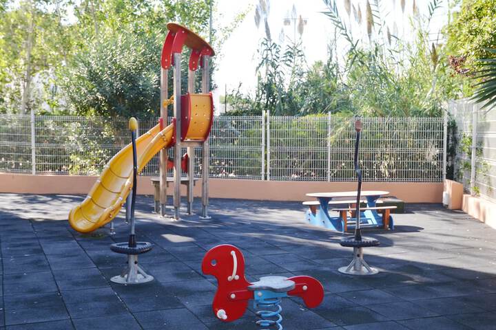 Children's play area - outdoor