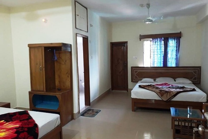 Room 9 of 39