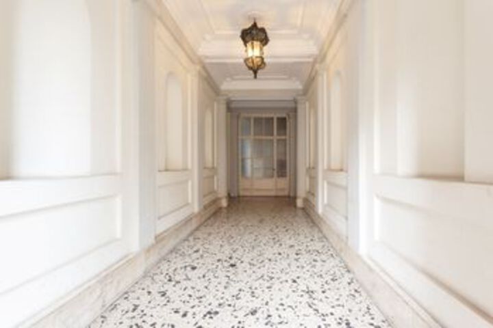 Ballroom/Hall 225 of 445