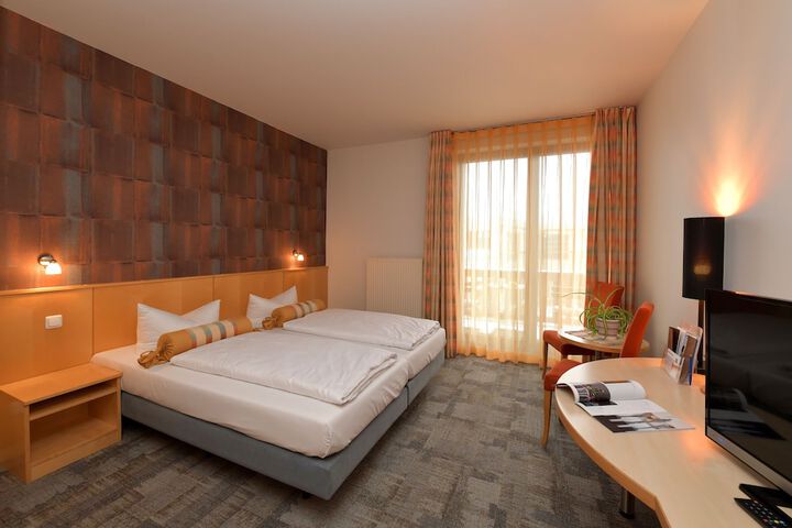 Room 11 of 60