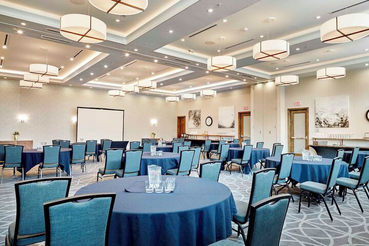 Banquet hall