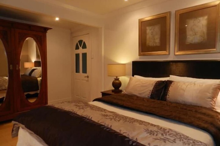 Room 12 of 51