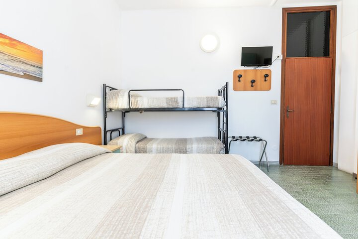 Room 45 of 85