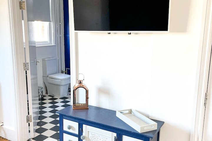 Room 14 of 46