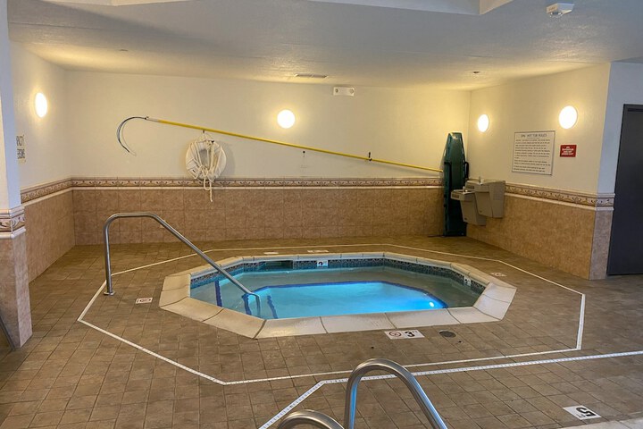 Pool 31 of 50