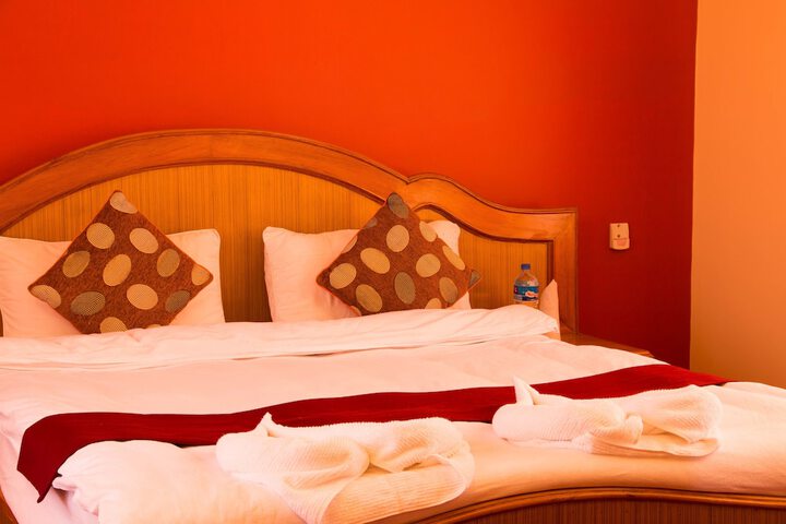 Room 14 of 40