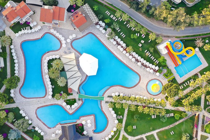 Pool 87 of 242