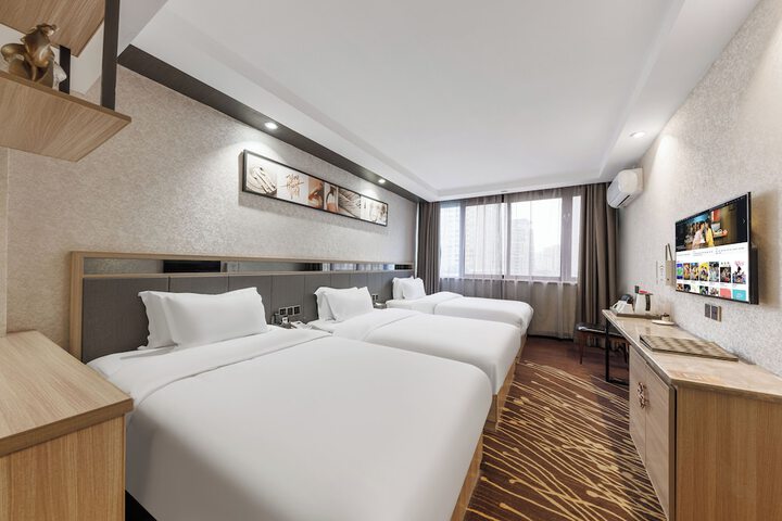 Room 17 of 53
