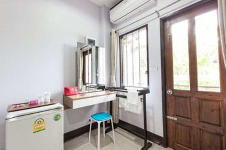 Room 18 of 22