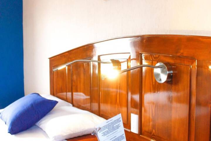 Room 16 of 33