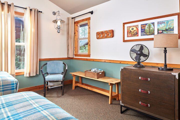 Room 8 of 192