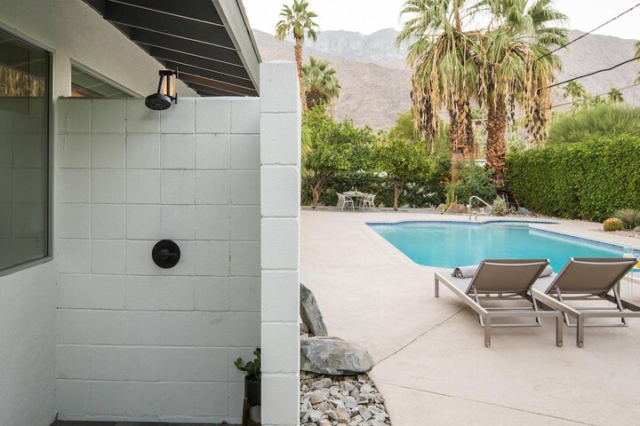 Pool 20 of 46