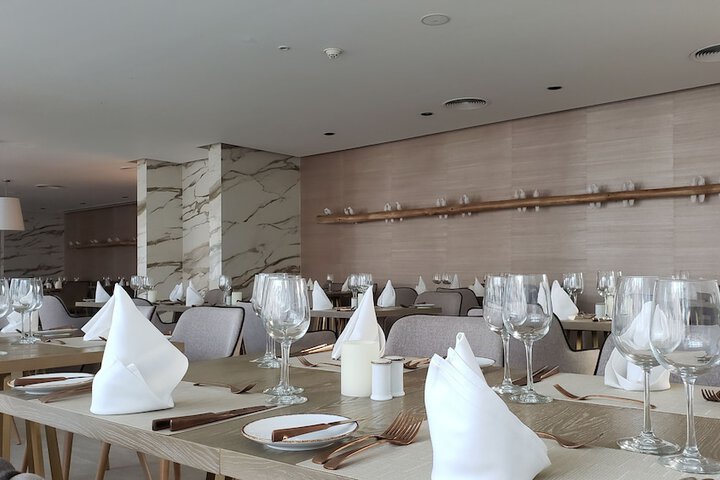Dining 77 of 155