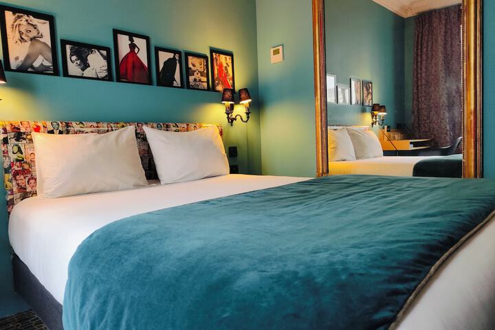Room 8 of 74