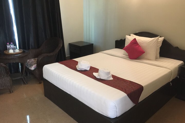 Room 16 of 106
