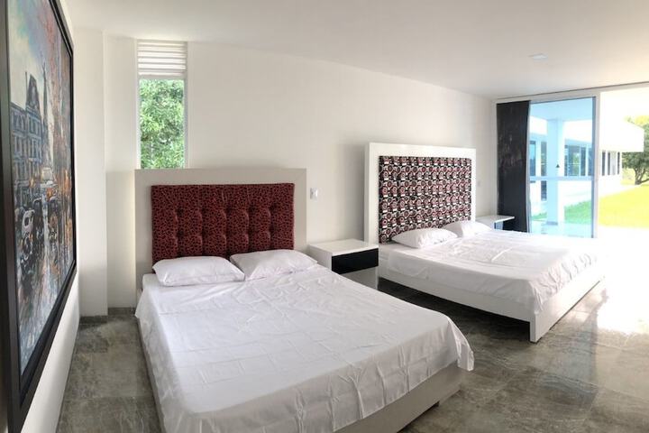 Room 5 of 18