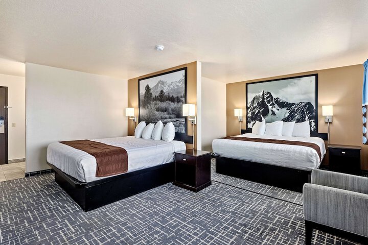 Room 20 of 34