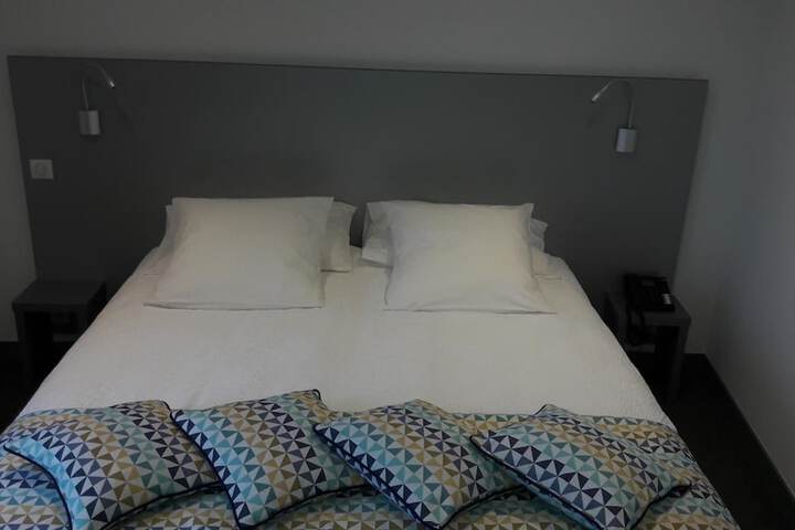 Room 12 of 51