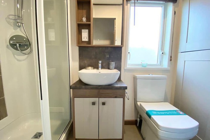Room 8 of 20