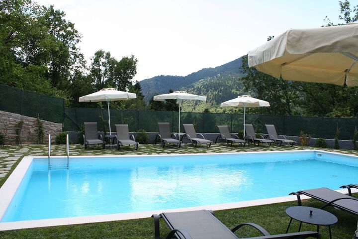 Pool 115 of 130