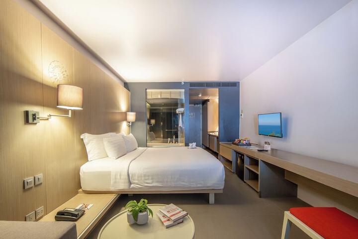 Room 18 of 125