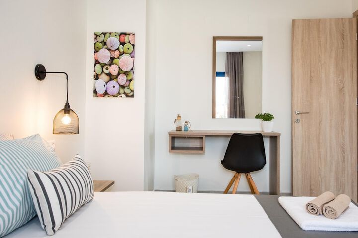 Room 28 of 67