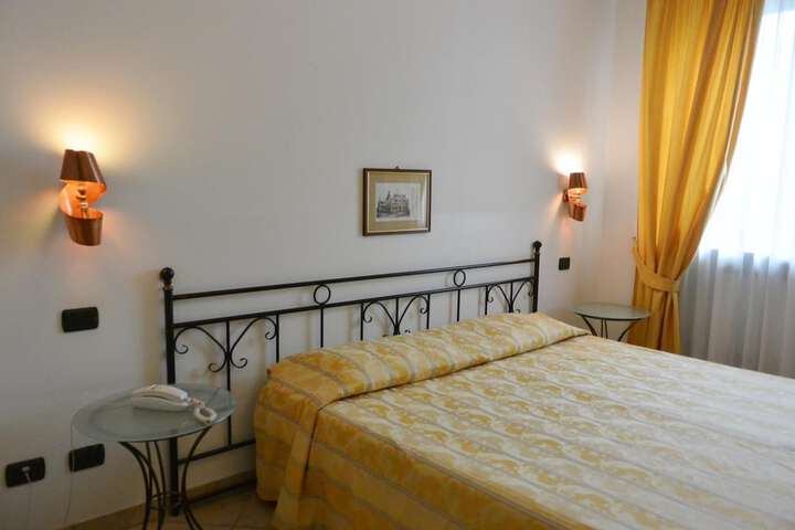 Room 14 of 56