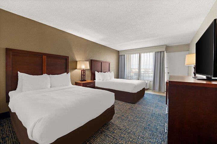 Room 20 of 74