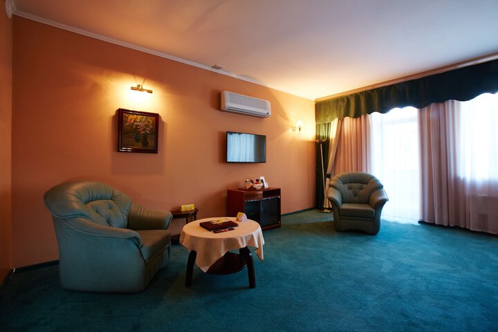 Room 25 of 60