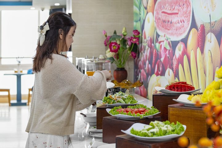 Dining Photos