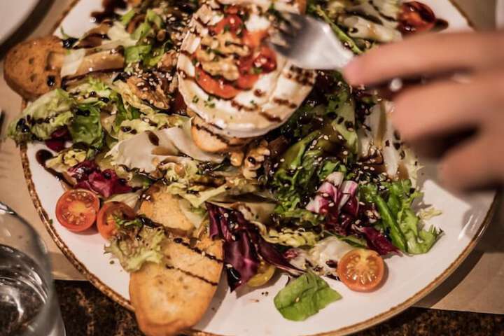 Dining 42 of 54