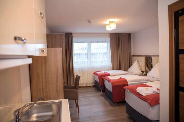 Room 10 of 62