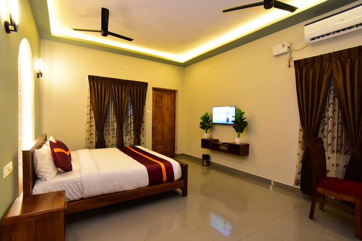 Room 13 of 26