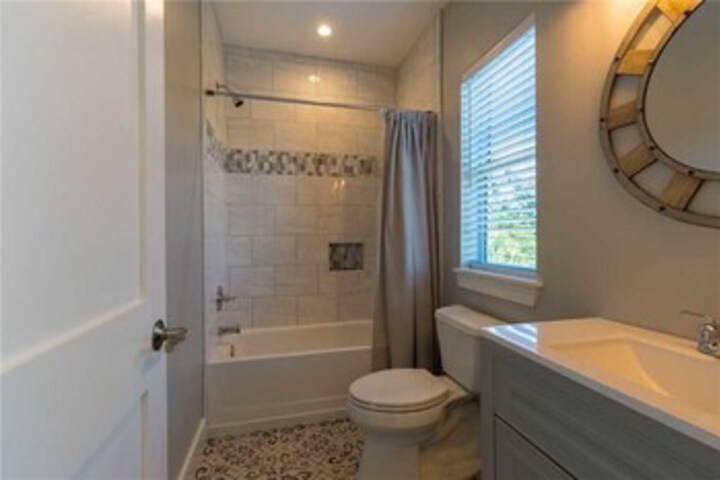 Room 5 of 23