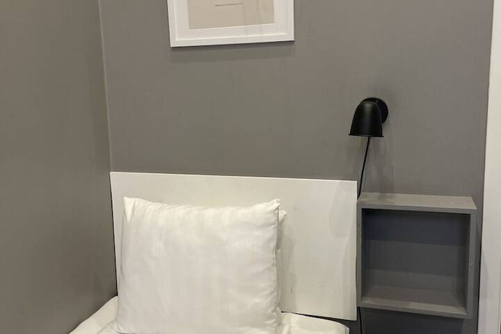 Room 63 of 149