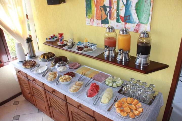 Breakfast/Coffee Service 7 of 17