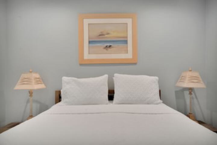 Room 220 of 663