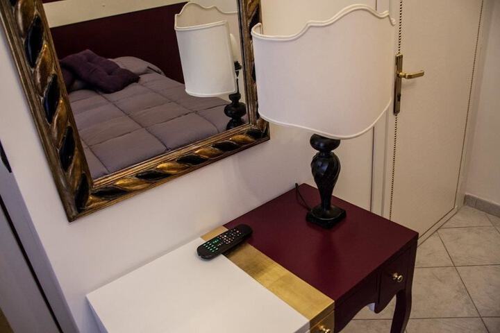 Room 42 of 63